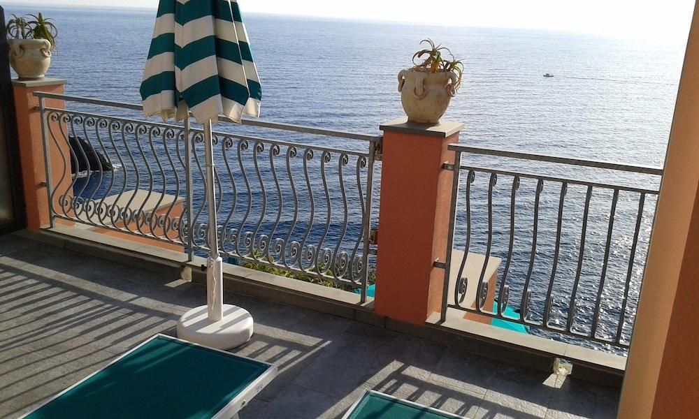 Porto Roca 4*